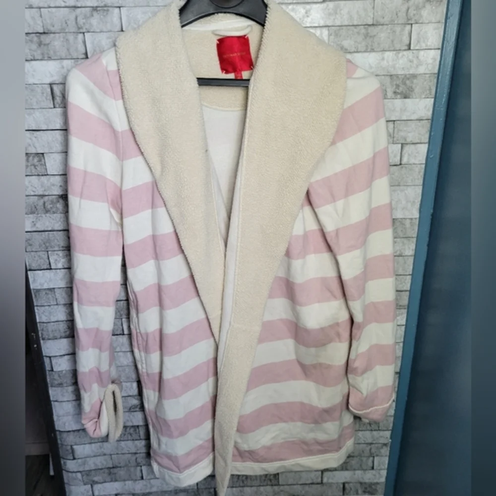 Victoria's Secret‎ size medium striped robe faux fur trim